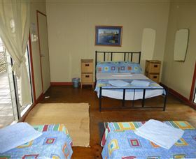 Diggers Rest Station - Accommodation Broken Hill 1