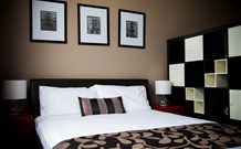 Crossroads Hotel - Narrabri West - Byron Bay Accommodation 2