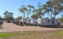 Lightning Ridge Outback Resort And Caravan Park - Lightning Ridge - Accommodation Australia 1