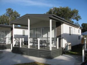 Lakeview Tourist Park - YWait Travel 0