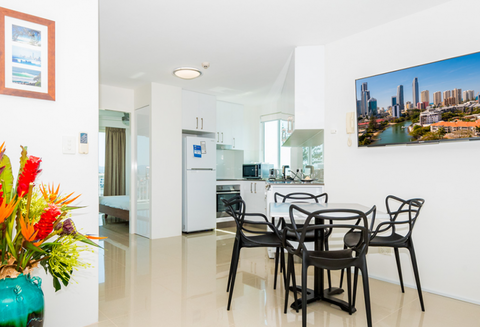 The Emerald Surfers Paradise - Northern Rivers Accommodation 5