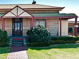 Comfort Inn Warwick - YWait Travel 4