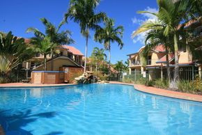 Beach Court Holiday Villas - Carnarvon Accommodation 1