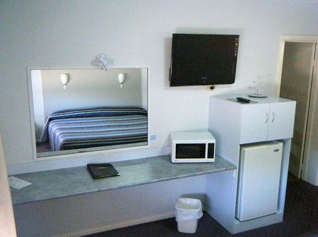 Orana Windmill Motel - Accommodation Australia 1