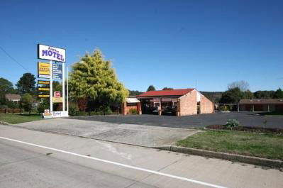 Alpha Motel - Whitsundays Tourism 0
