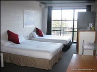 St Kilda Beach House - WA Accommodation 0