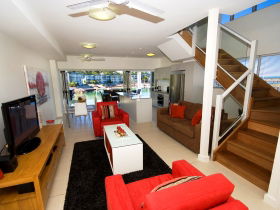 Beachside Magnetic Harbour Apartments - WA Accommodation 2