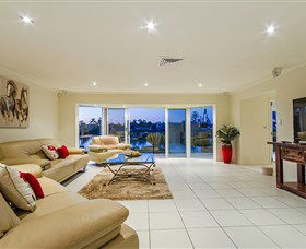 The RiverView At Vogue Holiday Homes - Holiday Sydney 2