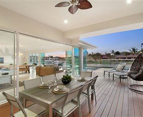 Sanctuary On Water Elite Holiday Home - Holiday Sydney 2