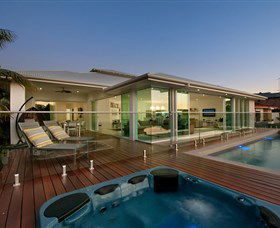 Sanctuary On Water Elite Holiday Home - Holiday Sydney 3