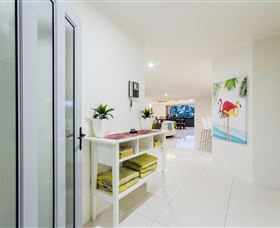 Laguna Bay At Vogue Holiday Homes - Holiday Sydney 2