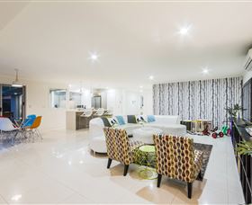 Laguna Bay At Vogue Holiday Homes - Holiday Sydney 3