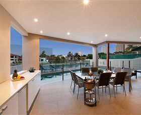 Xanadu Waterfront Elite Holiday Home - Byron Bay Accommodation 2