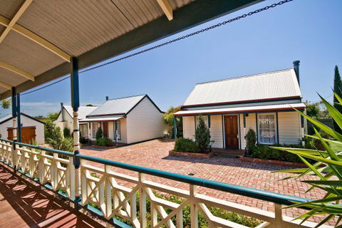 Torquay 1903 Period Cottages - Yamba Accommodation 0