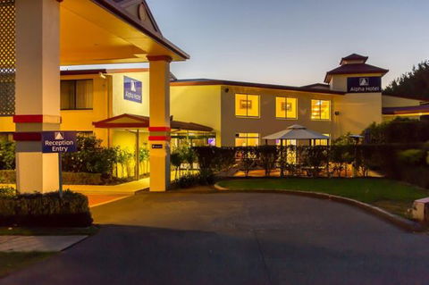 Alpha Canberra Hotel And Apartments - Accommodation Airlie Beach 7