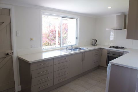 Catho Cottage - Wagga Wagga Accommodation 2