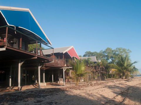 Crab Claw Island Resort - Holiday Sydney 9