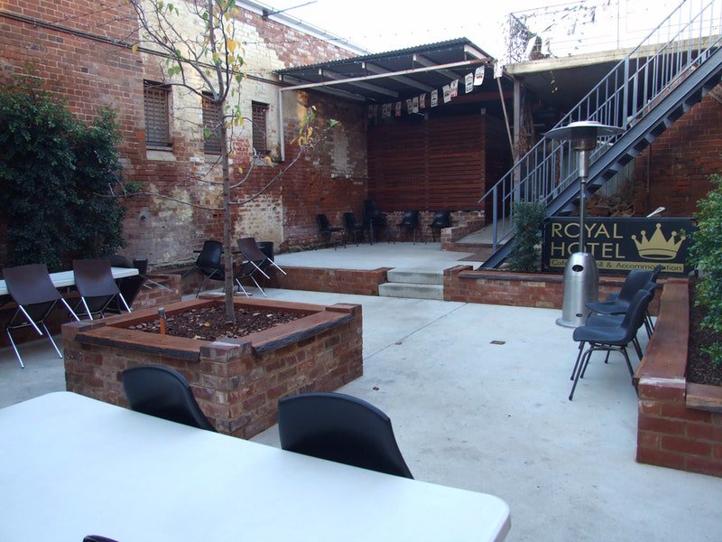 Royal Hotel Bar and Grill Parkes Image