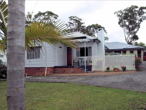 Shamrose Cottage - YWait Travel 0