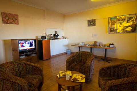 Tilmouth Well Roadhouse - Casino Accommodation 7