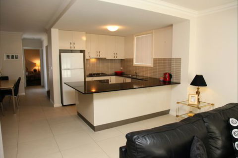 Apartments On-The-Park: Prince - Accommodation Yamba 0
