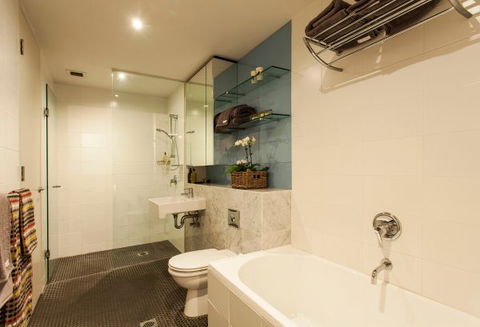 The Essence Of Paddington Living - Accommodation QLD 11