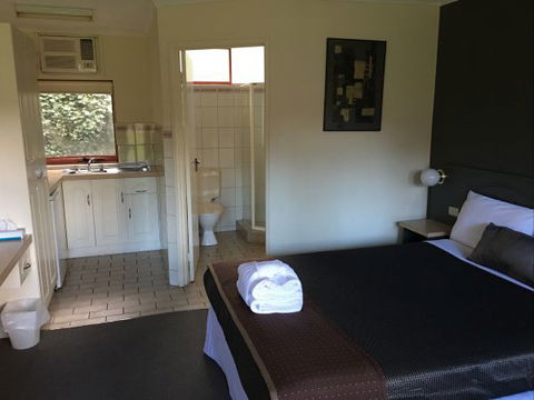 Lorne Coachman Inn - Holiday Sydney 2