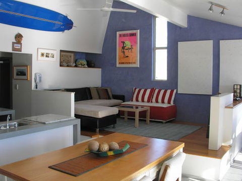 Boomers Beach House - Accommodation Find 0
