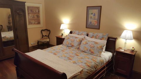 Cascades Manor - Accommodation Find 8