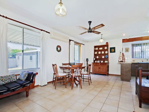 Century 21 SouthCoast: Sun And Sea - Accommodation Find 2