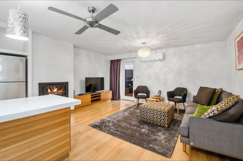 Mount Gambier Accommodation - Wagga Wagga Accommodation 1