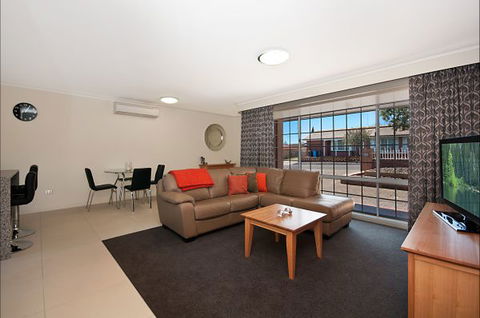 Mount Gambier Accommodation - Wagga Wagga Accommodation 3