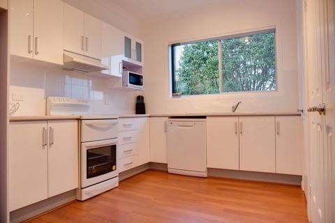 Sapphire Cottage - Accommodation Find 13