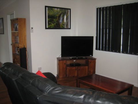 Sapphire Cottage - Accommodation Find 5