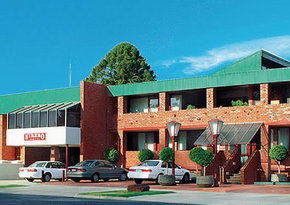 River Country Inn - Casino Accommodation 0