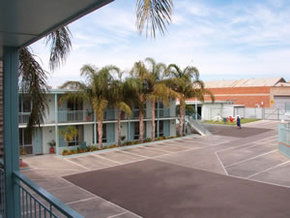 Commodore Motor Inn Mildura - YWait Travel 4