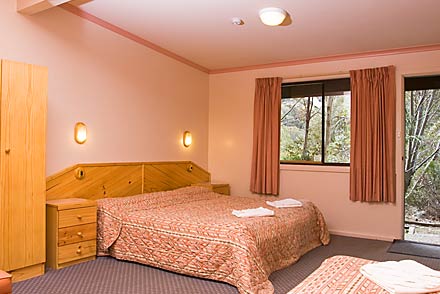 Ski Rider Hotel - Townsville Tourism 1