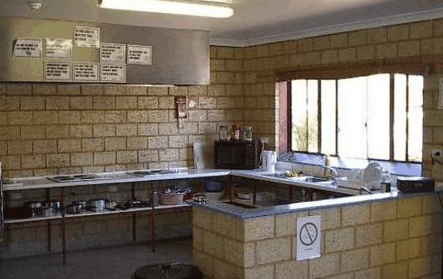 Gold Dust Backpackers YHA - YWait Travel 2