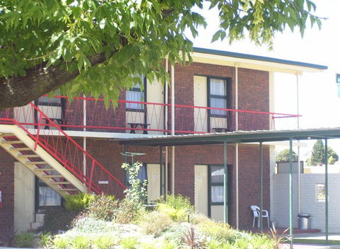 Twin City Motor Inn - YWait Travel 3