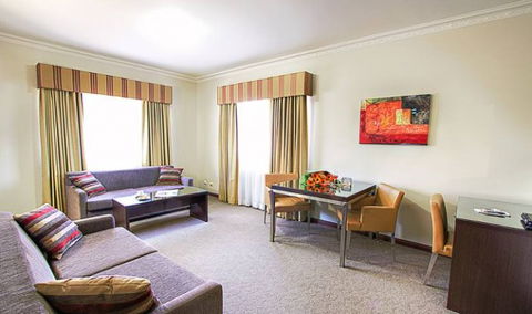 Governor Macquarie Motor Inn - Accommodation Australia 1