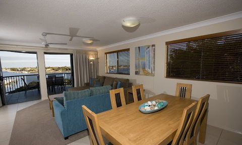 Riverdance Apartments - YWait Travel 1
