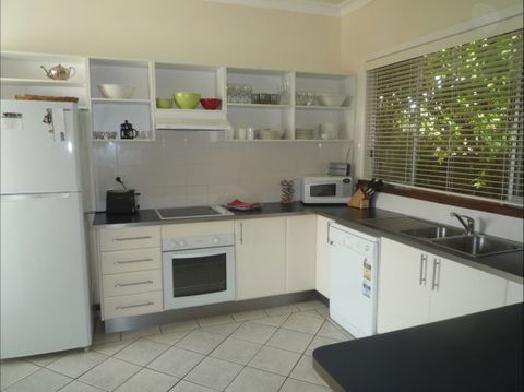 Apartments On-The-Park: March - Accommodation Yamba 2