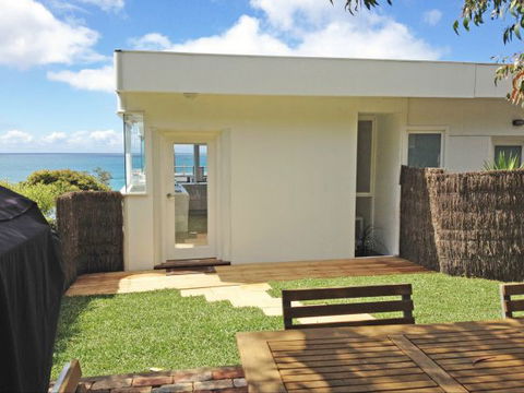 Lorne Beach Accom - Accommodation in Bendigo 8