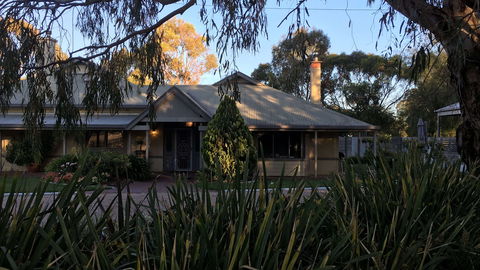 The Paddocks - Accommodation Airlie Beach 0