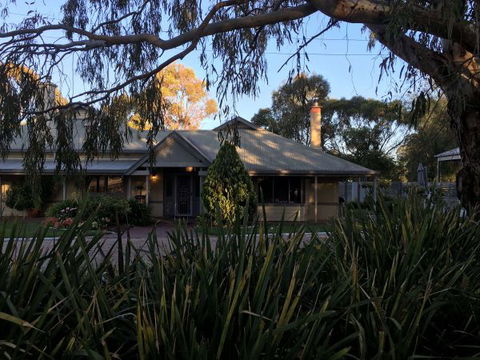 The Paddocks - Accommodation Airlie Beach 1