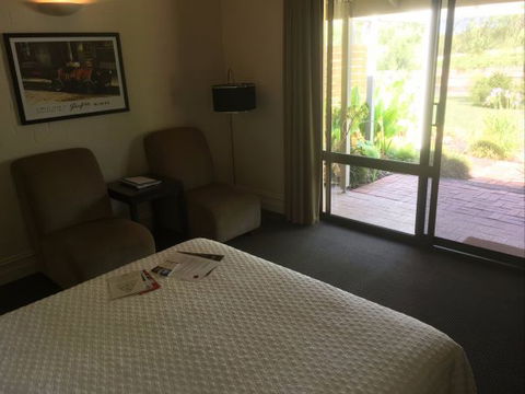 The Paddocks - Accommodation Airlie Beach 5