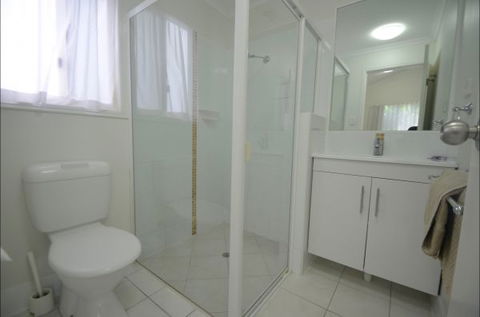 Barney Beach Accommodation - Holiday Melbourne 7