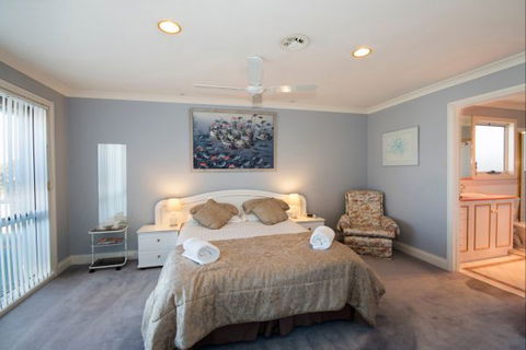 Ocean Manor Bed And Breakfast - Holiday Melbourne 4