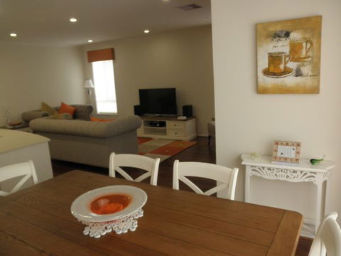 C&C's Bed And Breakfast - Accommodation Asia 8