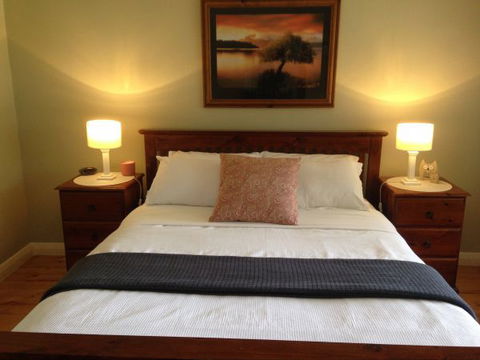 Clove Hitch Holiday House - Accommodation Broken Hill 2